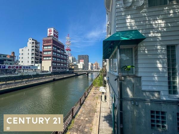 和歌山市雑賀町　一棟売りビル