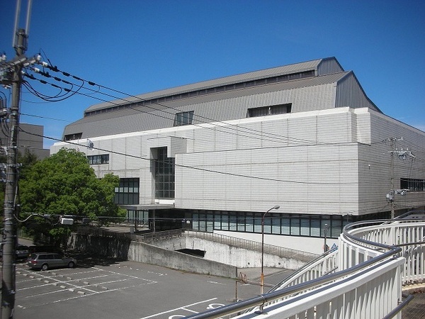和歌山市久保丁2丁目の土地(和歌山市民図書館)