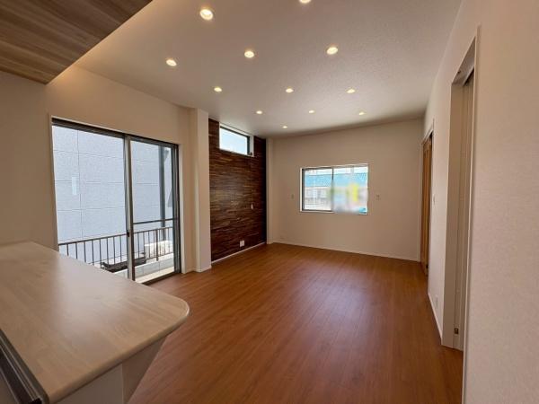 粟3-5号　新築戸建