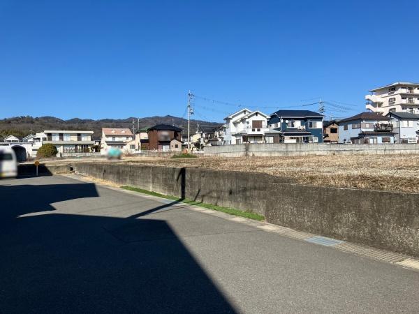 岩出市野上野　土地