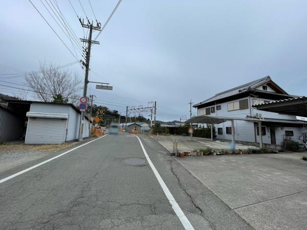 下津町黒田　土地