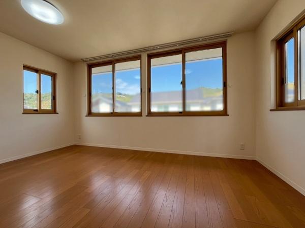 和歌山市栄谷の中古一戸建て(洋室)