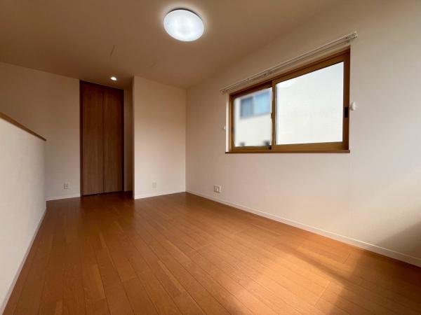 和歌山市栄谷の中古一戸建て(洋室)