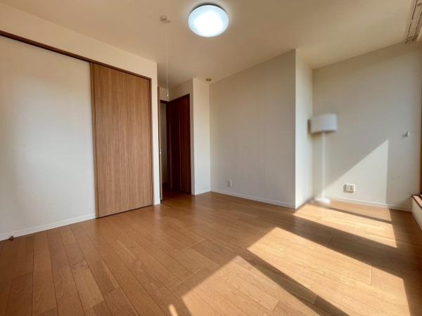 和歌山市栄谷の中古一戸建て(洋室)