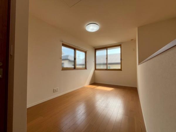 和歌山市栄谷の中古一戸建て(洋室)