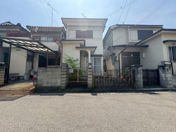 和歌山市鳴神の中古一戸建て(前面道路含む現地写真)