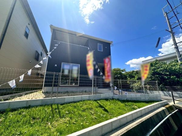 紀の川市中三谷第2-1号　新築戸建