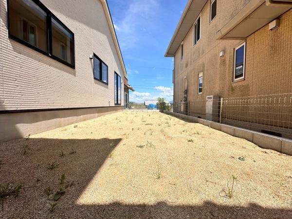 紀の川市中三谷第2-2号　新築戸建