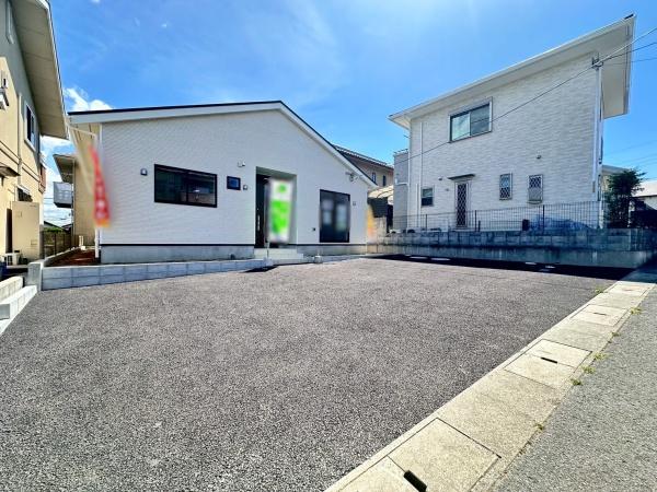 紀の川市中三谷第2-2号　新築戸建