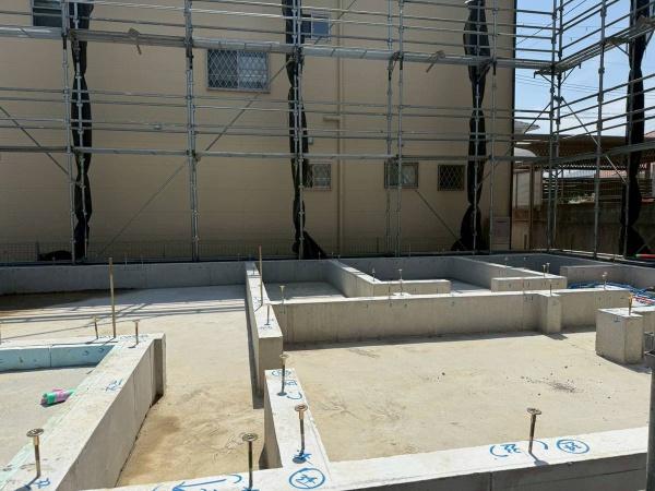 紀の川市中三谷第2-2号　新築戸建