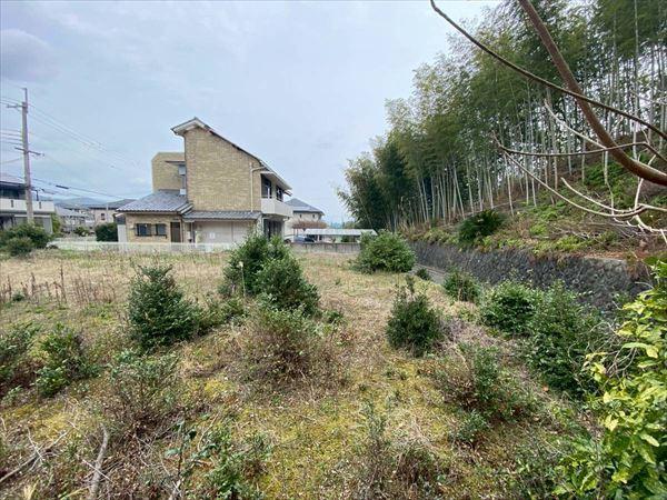貴志川町長山　土地