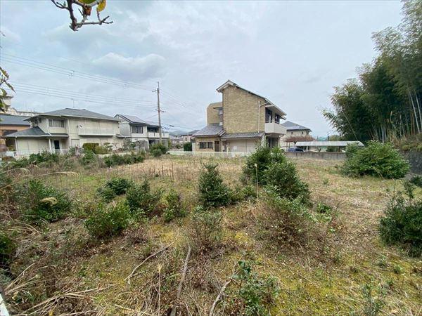 貴志川町長山　土地