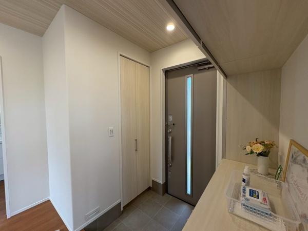 岩出市曽屋6-53　新築戸建