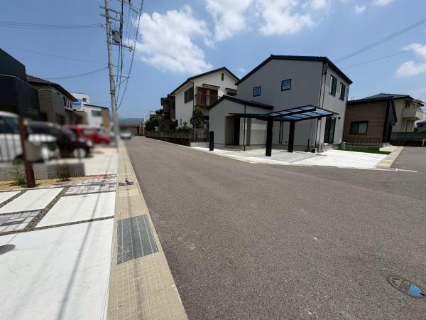 岩出市曽屋5-35　新築戸建