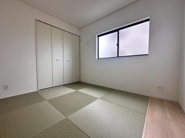 岩出市中島第2-2号棟　新築戸建