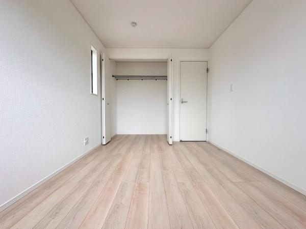 岩出市中島第2-2号棟　新築戸建