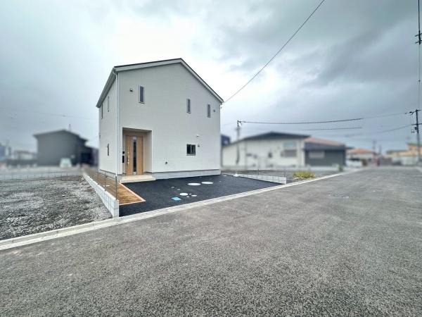 和歌山市新庄第3-1号棟 新築戸建(前面道路含む現地写真)