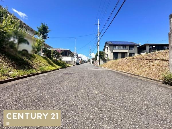 紀の川市貴志川町長山の土地(前面道路含む現地写真)