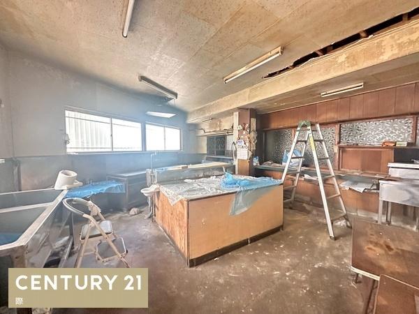 白浜町堅田　店舗付き住宅