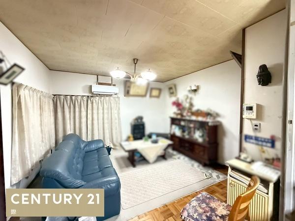 和歌山市日野の中古一戸建て(リビング)