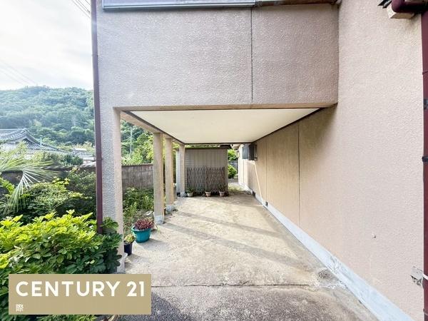 和歌山市日野の中古一戸建て(駐車場)