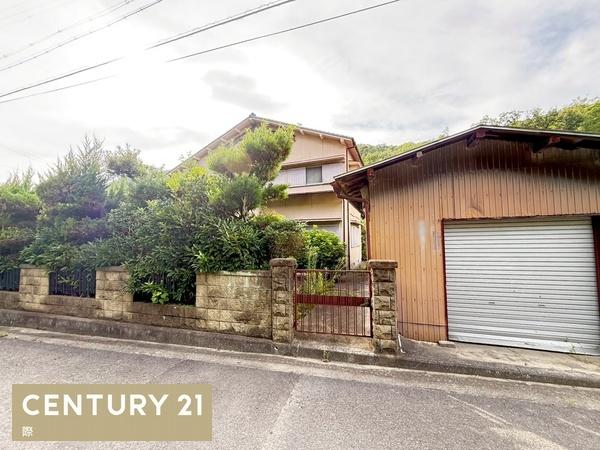 和歌山市日野の中古一戸建て(前面道路含む現地写真)