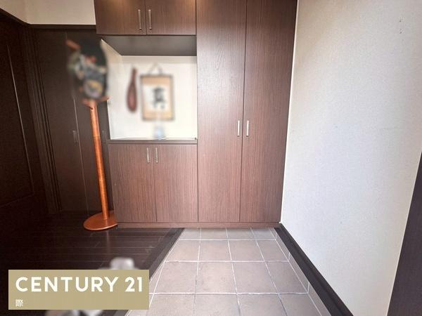 和歌山市加太の中古一戸建て(玄関)