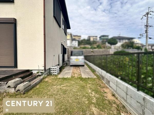 和歌山市加太の中古一戸建て(駐車場)