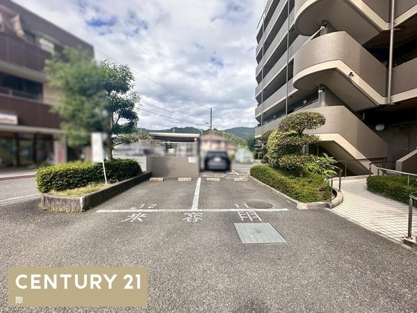 シャルマンフジ橋本三石台(駐車場)