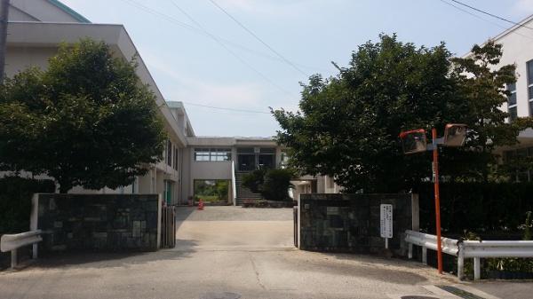 海南市九品寺の土地(海南市立東海南中学校)