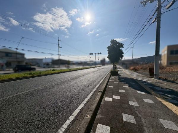 岩出市荊本　土地