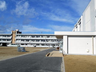 ヒュース下津(海南市立下津小学校)