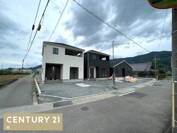 紀の川市名手西野第1-2号棟　新築戸建