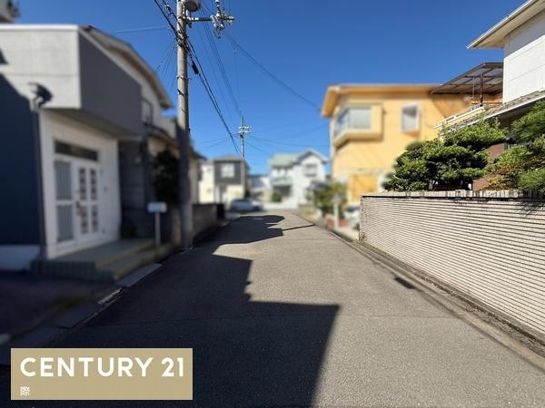 和歌山市小雑賀の中古一戸建て