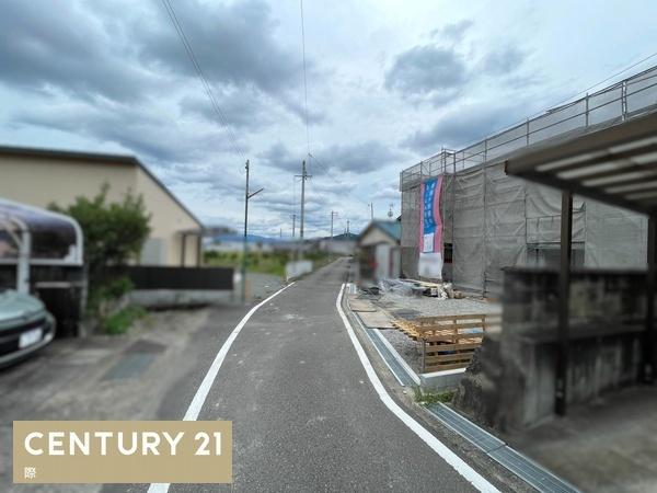 岩出市西国分第1-1号棟　新築戸建