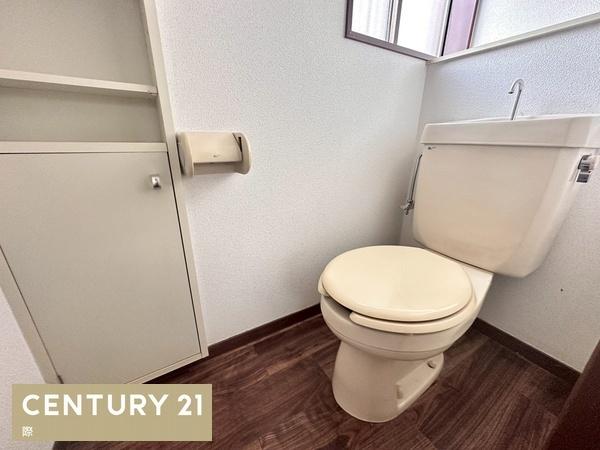 岩出市西国分の中古一戸建て(トイレ)