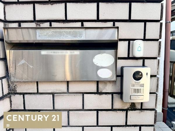 岩出市西国分の中古一戸建て(玄関)