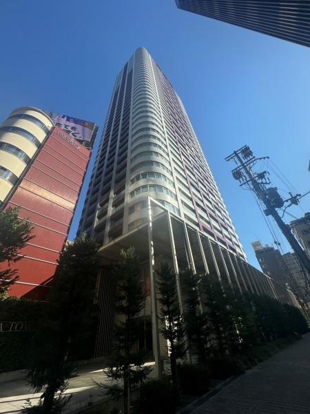 ザ・梅田タワー