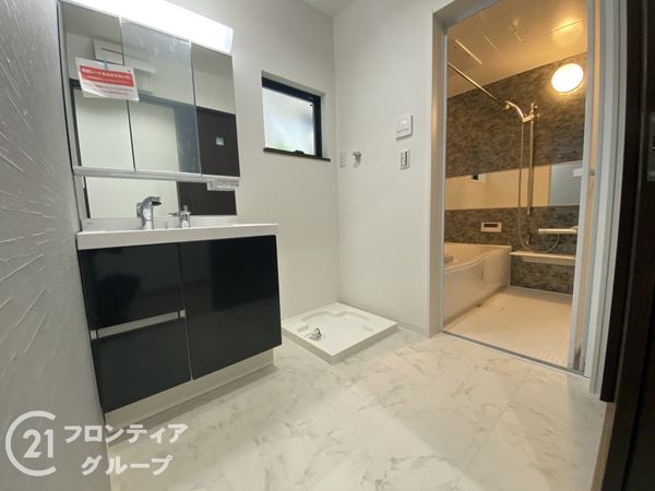 大阪市東住吉区駒川５丁目　新築一戸建て