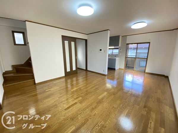 大阪府堺市堺区新在家町東４丁　中古一戸建て