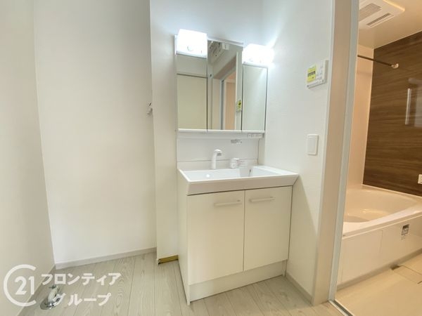 堺市北区百舌鳥梅町1丁　新築一戸建て　２号棟