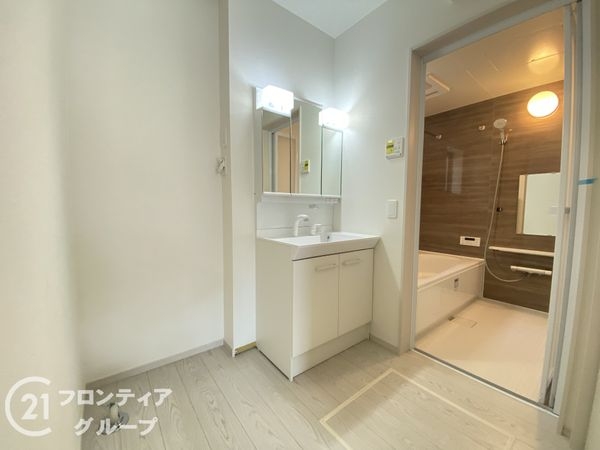 堺市北区百舌鳥梅町1丁　新築一戸建て　２号棟