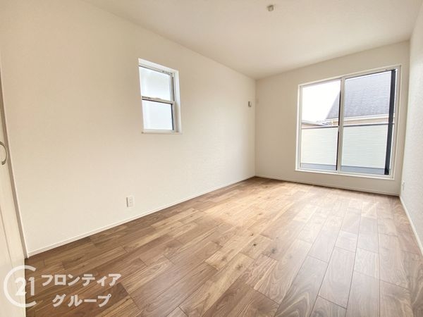 堺市西区上野芝町７丁　新築一戸建て　第４　２号棟