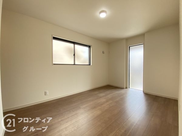 堺市中区八田西町３丁　新築一戸建て　全１区画