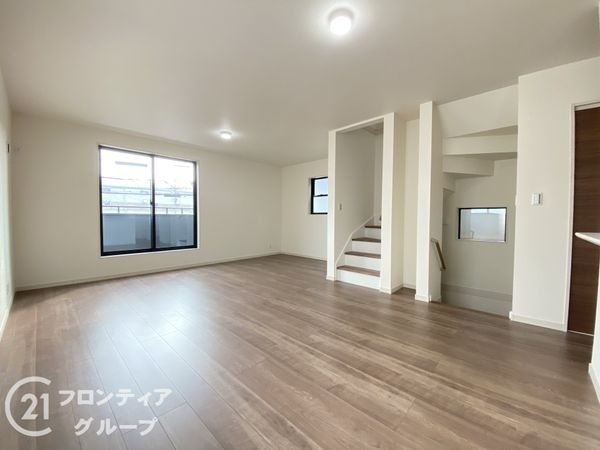 堺市中区八田西町３丁　新築一戸建て　全１区画