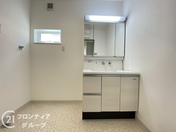 堺市西区浜寺諏訪森町西３丁の中古一戸建て