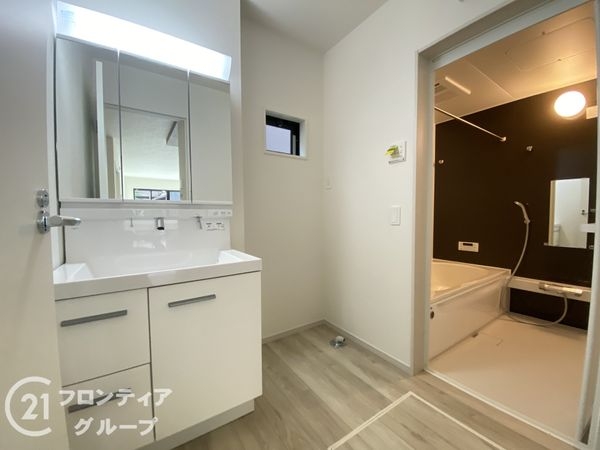 堺市堺区高砂町２丁目　新築一戸建て　２号棟