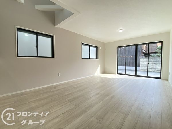 堺市堺区高砂町２丁目　新築一戸建て　２号棟