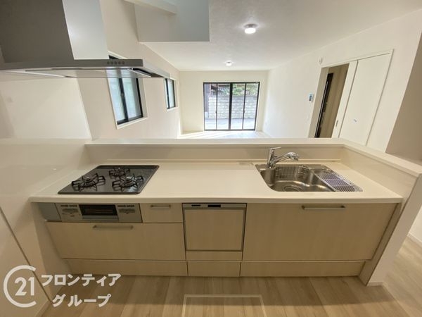 堺市堺区高砂町２丁目　新築一戸建て　２号棟