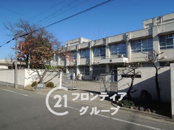 堺市東区中茶屋 新築一戸建て 1期 2号棟(堺市立登美丘中学校)
